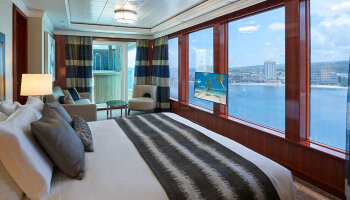 1688993640.2286_c356_Norwegian Cruise Lines Norwegian Jade Accommodation Haven Villa 2.jpg